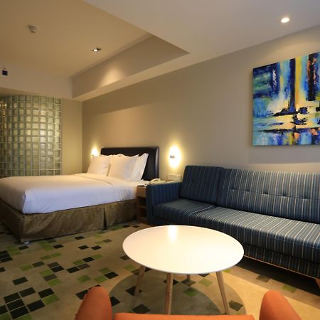 Holiday Inn Express Zhangjiakou Park View, An Ihg Hotel Exterior photo