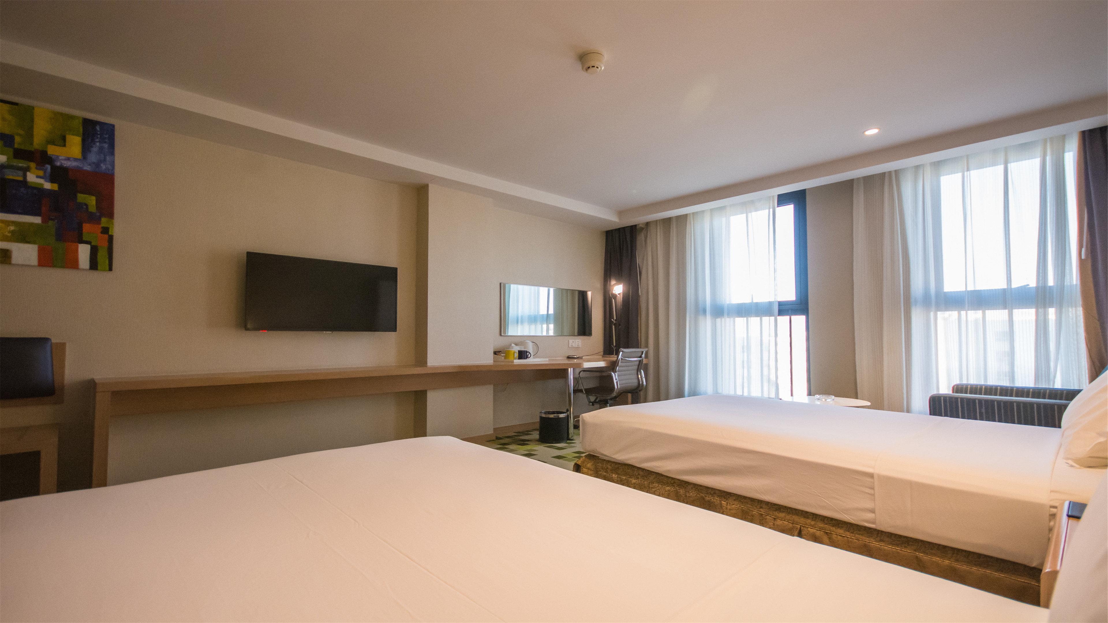 Holiday Inn Express Zhangjiakou Park View, An Ihg Hotel Exterior photo