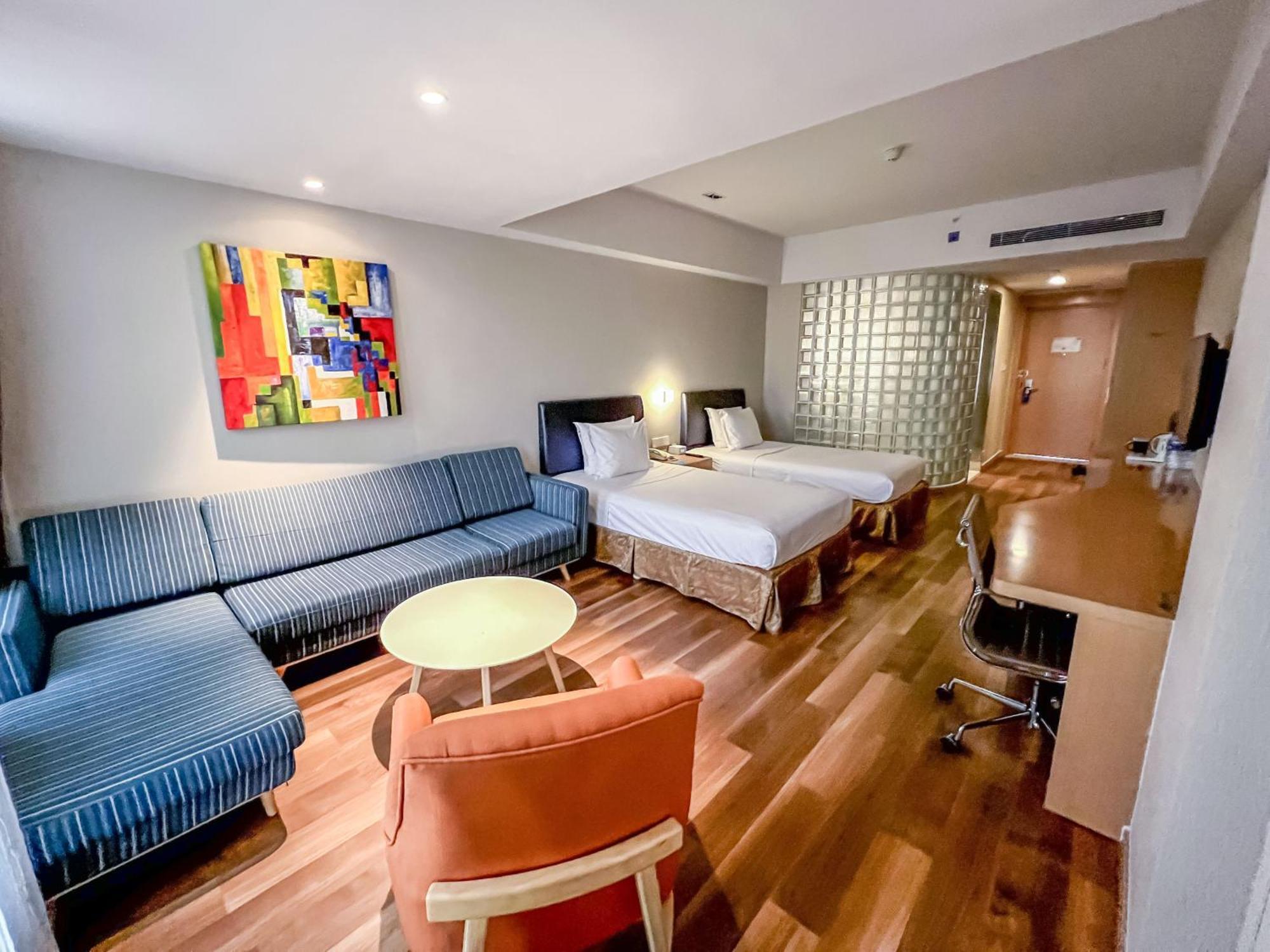 Holiday Inn Express Zhangjiakou Park View, An Ihg Hotel Exterior photo