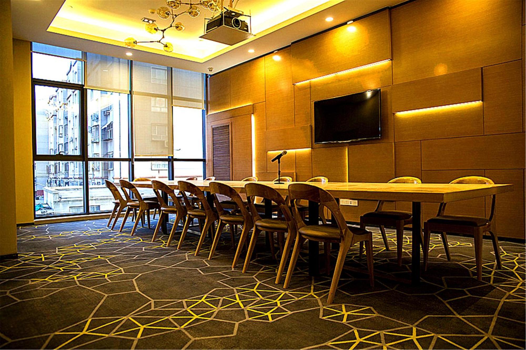 Holiday Inn Express Zhangjiakou Park View, An Ihg Hotel Exterior photo